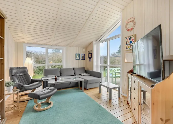 Ferienhaus In With Kitchen Beder